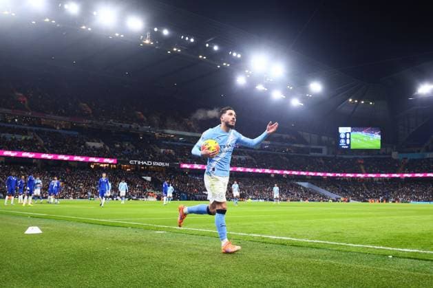 Rayan Cherki of Manchester City encourages the crowd Manchester City v Chelsea, Premier League, Football, Etihad Stadium, Manchester, UK - 04 Jan 2026Manchester Etihad Stadium United Kingdom EDITORIAL USE ONLY No use with unauthorised audio, video, data, fixture lists, club league logos or live services. Online in-match use limited to 120 images, no video emulation. No use in betting, games or single club league player publications.  Copyright: xPaulxCurrie Shutterstockx 16220539cd