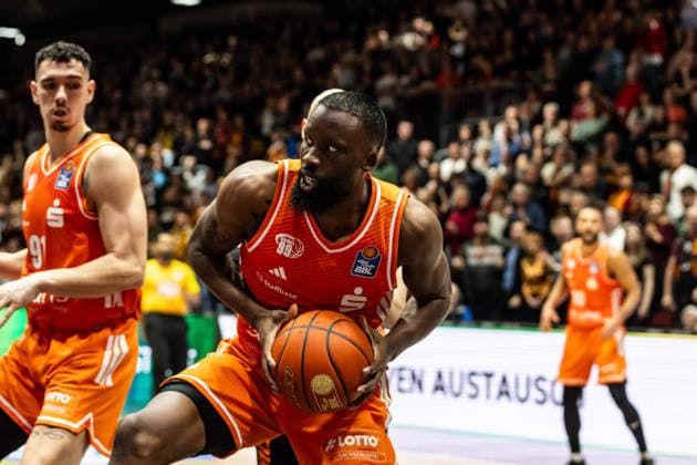 GER, easy Credit Basketball Bundesliga, Niners Chemnitz RASTA Vechta 04 01 2026, Messe, Chemnitz, GER, easy Credit Basketball Bundesliga, Niners Chemnitz RASTA Vechta John Edward Newman III Niners Chemnitz, 9 Foto Alexander Trienitz Chemnitz Messe Sachsen Germany