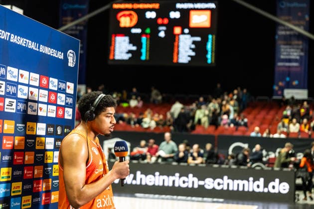 GER, easy Credit Basketball Bundesliga, Niners Chemnitz RASTA Vechta 04 01 2026, Messe, Chemnitz, GER, easy Credit Basketball Bundesliga, Niners Chemnitz RASTA Vechta Kostja Mushidi Niners Chemnitz, 11 at the interview Photo Alexander Trienitz Chemnitz Messe Sachsen Germany