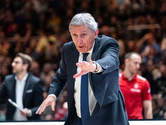 Svetislav Pesic FC Bayern Muenchen, Head Coach gives instructions Basketball Loewen Braunschweig vs FC Bayern Muenchen, Basketball, easyCredit Basketball Bundesliga, Matchday 14, Season 2025 2026, 04 01 2026 Basketball Loewen Braunschweig vs FC Bayern Muenchen, Basketball, easyCredit Basketball Bundesliga, Matchday 14, Season 2025 2026, 04 01 2026 Braunschweig Copyright: xEibner-Pressefoto DamianxKruczynx EP_DKI