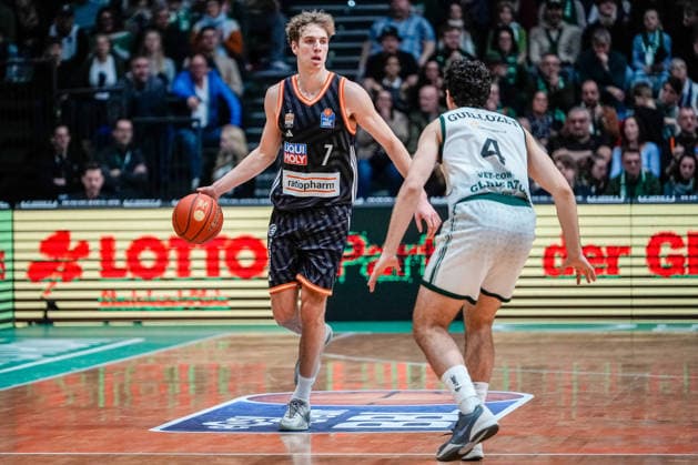 04 01 2026, xdaymx, Basketball easyCredit BBL, Gladiators Trier Ratiopharm Ulm Tobias Jensen Ulm dribbling DFL DFB REGULATIONS PROHIBIT ANY USE OF PHOTOGRAPHS as IMAGE SEQUENCES and or QUASI VIDEO Trier