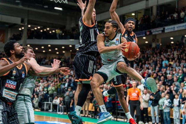 04 01 2026, xdaymx, Basketball easyCredit BBL, Gladiators Trier Ratiopharm Ulm Jordan Roland Trier prevails against all DFL DFB REGULATIONS PROHIBIT ANY USE OF PHOTOGRAPHS as IMAGE SEQUENCES and or QUASI VIDEO Trier
