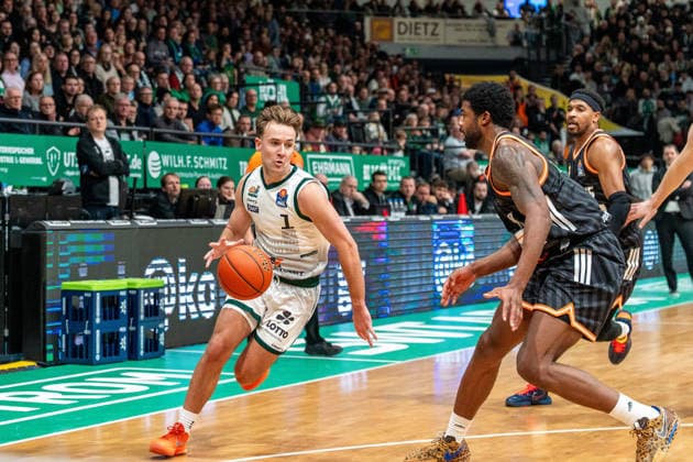 04 01 2026, xdaymx, Basketball easyCredit BBL, Gladiators Trier Ratiopharm Ulm Steven Ashworth Trier DFL DFB REGULATIONS PROHIBIT ANY USE OF PHOTOGRAPHS as IMAGE SEQUENCES and or QUASI VIDEO Trier
