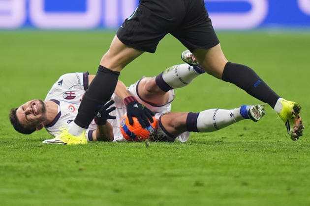 Bologna™s Riccardo Orsolini during the Serie A soccer match between Inter and Bologna at the San Siro Stadium in Milan , north Italy - Sunday, January 04 , 2025. - Soccer .  Copyright: xSpada LaPressex