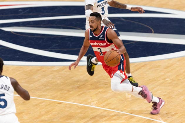 WASHINGTON, DC - JANUARY 04: Washington Wizards guard CJ McCollum (3) drives to the basket during a game between Minnesota Timberwolves and Washington Wizards on January 4, 2026 at the Capital One Arena in Washington, DC. (Photo by Charles Brock Icon Sportswire) NBA, Basketball Herren, USA JAN 04 Minnesota Timberwolves at Washington Wizards EDITORIAL USE ONLY Icon260104023