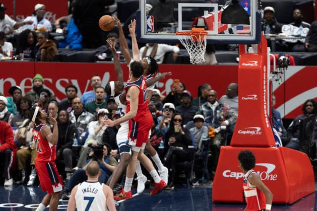 WASHINGTON, DC - JANUARY 04: Washington Wizards guard Bilal Coulibaly (0) blocks a layup attempt from Minnesota Timberwolves forward Leonard Miller (33) during a game between Minnesota Timberwolves and Washington Wizards on January 4, 2026 at the Capital One Arena in Washington, DC. (Photo by Charles Brock Icon Sportswire) NBA, Basketball Herren, USA JAN 04 Minnesota Timberwolves at Washington Wizards EDITORIAL USE ONLY Icon260104034