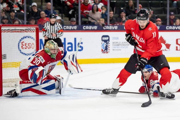 January 4, 2026, St. Paul, Mn, USA: Czechia goaltender Michal Orsulak (30) and Max Psenicka (3) defend against Canada s Tij Iginla (11) in front of the net during first period semifinal IIHF World Junior Hockey Championship action in St. Paul, Minn., on Sunday, January 4, 2026. Canada News - January 4, 2026  - ZUMAc35_ 20260104_zaf_c35_034 Copyright: xChristopherxKatsarovx