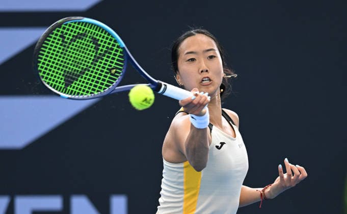 TENNIS BRISBANE INTERNATIONAL, Ann Li of the USA in action against Olivia Gadecki of Australia during day two of the Brisbane International tennis tournament at Pat Rafter Arena in Brisbane, Monday, January 5, 2026. ( NO ARCHIVING, EDITORIAL USE ONLY BRISBANE QUEENSLAND AUSTRALIA  Copyright: xDARRENxENGLANDx 20260105180397671028