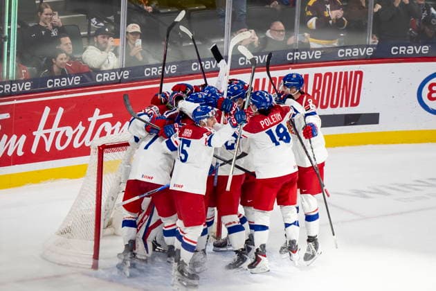 January 4, 2026, St. Paul, Mn, USA: Team Czechia players celebrate after defeating Canada in semifinal IIHF World Junior Hockey Championship action, in St. Paul, Minn., on Sunday, January 4, 2026. Canada News - January 4, 2026 - ZUMAc35_ 20260104_zaf_c35_060 Copyright: xChristopherxKatsarovx