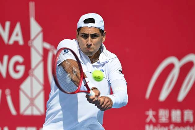 Hong Kong Tennis Open - Day 2 Alejandro Tabilo, a Chilean tennis player, during a match at the Hong Kong Tennis Open WTA, Tennis Damen 250) on January 5, 2026 in Hong Kong. (Photo by Kobe Li Nexpher Images) Hong Kong
