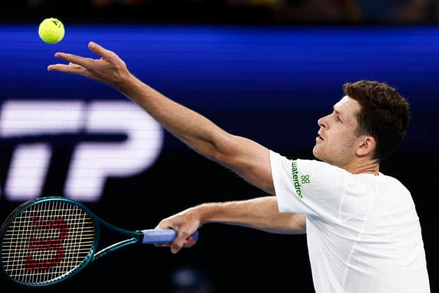 TENNIS UNITED CUP SYDNEY, Hubert Hurkacz of team Poland serves in his Group F singles match against Alexander Zverev of Team Germany during day four of the 2026 United Cup at Ken Rosewall Arena in Sydney, Monday, January 5, 2026. ( NO ARCHIVING, EDITORIAL USE ONLY SYDNEY NEW SOUTH WALES AUSTRALIA  Copyright: xMARKxEVANSx 20260105139530573891