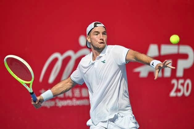 Hong Kong Tennis Open - Day 2 Jan-Lennard Struff, a German tennis player, during a match at the Hong Kong Tennis Open WTA, Tennis Damen 250) on January 5, 2026 in Hong Kong. (Photo by Kobe Li Nexpher Images) Hong Kong
