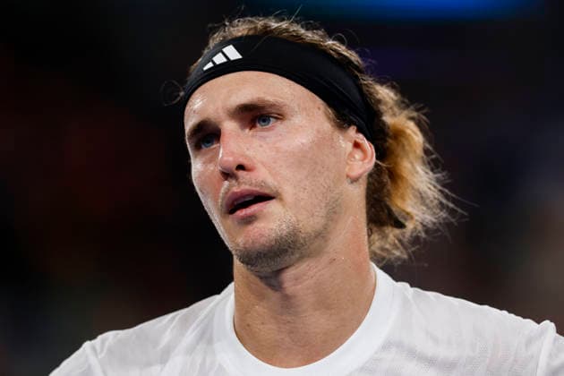 TENNIS UNITED CUP SYDNEY, Alexander Zverev of team Germany looks on in his Group F singles match against Hubert Hurkacz of team Poland during day four of the 2026 United Cup at Ken Rosewall Arena in Sydney, Monday, January 5, 2026. ( NO ARCHIVING, EDITORIAL USE ONLY SYDNEY NEW SOUTH WALES AUSTRALIA  Copyright: xMARKxEVANSx 20260105154298552389