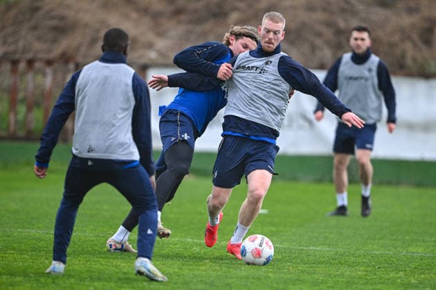 Kai Klefisch SV Darmstadt 1898, 17 in duel with Fynn Lakenmacher SV Darmstadt 1898, 19 , ESP, SV Darmstadt 98, Football, 2 Bundesliga, training camp in El Saler, 2 day, 05 01 2026 ESP, SV Darmstadt 98, Football, 2 Bundesliga, training camp in El Saler, 2 day El Saler Copyright: xEibner-Pressefoto FlorianxWiegandx EP_FWD