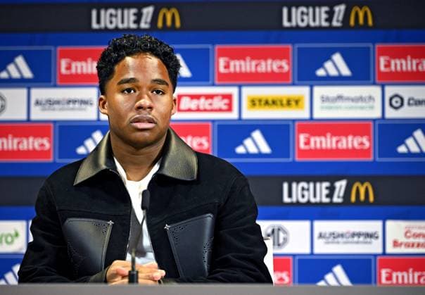 Présentation joueur OL Endrick PHOTOPQR LE PROGRES Stéphane GUIOCHON - Décines-Charpieu 05 01 2026 - Présentation joueur OL Endrick -A Décines au Groupama Training Center présentation de la recrue de l OL venue du Real Madrid, le brésilien Endrick - Décines-Charpieu – January 5, 2026 OL player presentation: Endrick In Décines at the Groupama Training Center, presentation of Olympique Lyonnais’ new signing from Real Madrid, the Brazilian forward Endrick. Décines-Charpieu Rhône Rhône-Alpes France  Copyright: xPHOTOPQR LExPROGRES MAXPPPxStéphanexGUIOCHONx 20260105LPL0201 20260105LPL0201
