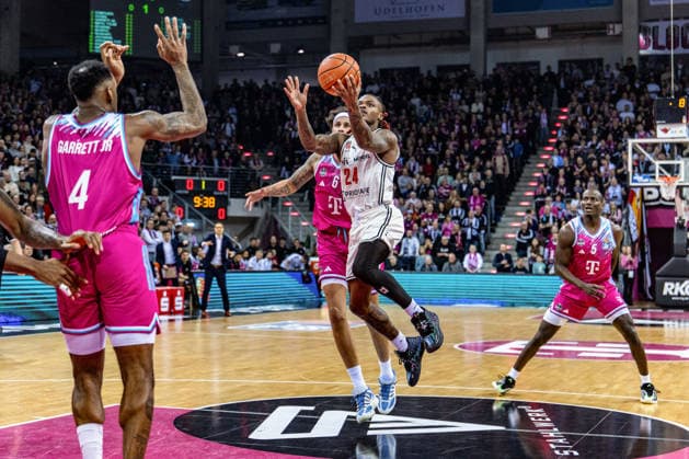 Basketball, BBL, Telekom Baskets Bonn - BMA365 Baskets Bamberg