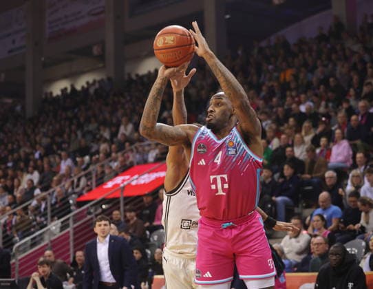 Jeff Garrett Telekom Baskets Bonn vs BMA365 Bamberg Baskets 14 Speiltag Season 2025 26