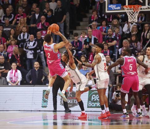 Alijah Comithier Telekom Baskets Bonn vs. BMA365 Bamberg Baskets 14. Speiltag - Saison 2025 26