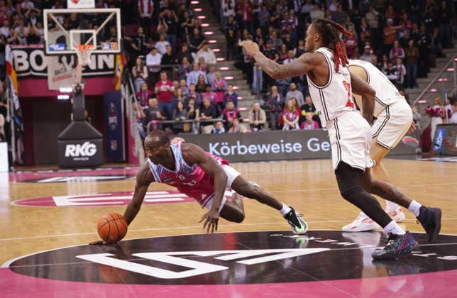 On the ground Tylan Birts Telekom Baskets Bonn vs BMA365 Bamberg Baskets 14 Speiltag season 2025 26