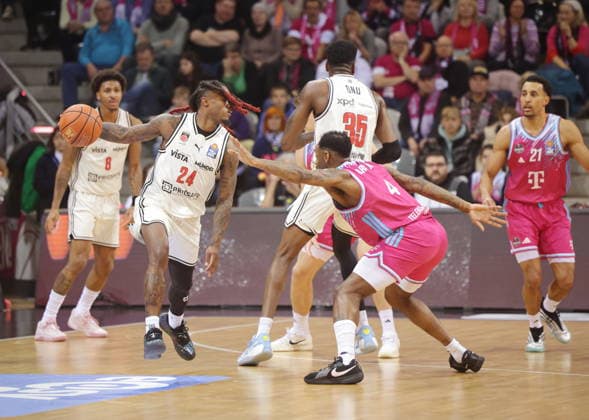Telekom Baskets Bonn vs BMA365 Bamberg Baskets 14 Speiltag season 2025 26