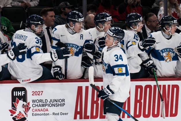 260105 Arttu Välilä of Finland celebrates after 1 1 during the 2026 IIHF World Junior Championship bronze medal game between Canada and Finland on January 5, 2026 in Saint Paul Photo Joel Marklund BILDBYRAN kod JM JM0773 bbeng ishockey ice hockey jvm junior vm u20 2026 iihf world junior championship world juniors bronsmatch bronze medal game canada kanada finlandjubel celebrates finland  Copyright: JOELxMARKLUND BB260105JM007