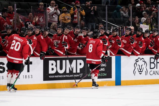 260105 Keaton Verhoeff and Braeden Cootes of Canada celebrates after 2 1 during the 2026 IIHF World Junior Championship bronze medal game between Canada and Finland on January 5, 2026 in Saint Paul Photo Joel Marklund BILDBYRAN kod JM JM0773 bbeng ishockey ice hockey jvm junior vm u20 2026 iihf world junior championship world juniors bronsmatch bronze medal game canada kanada finlandjubel celebrates finland  Copyright: JOELxMARKLUND BB260105JM009