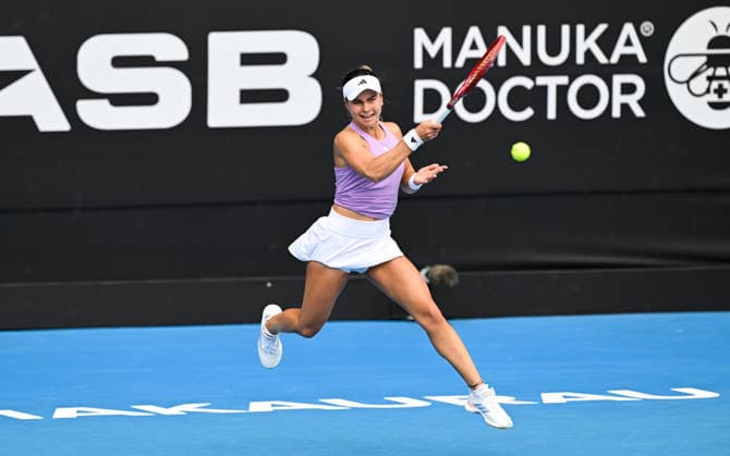USA™s Iva Jovic in action during the 2026 ASB Classic Women™s Tennis Tournament at Manuka Doctor Arena, Auckland, New Zealand. Monday 5 January 2026. Photo: Andrew Cornaga z Auckland New Zealand Copyright: xAndrewxCornaga x