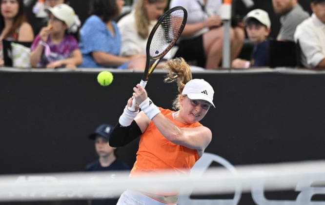 Great Britain™s Francesca Jones during her singles match on the opening day of the 2026 ASB Classic Women™s Tennis Tournament at Manuka Doctor Arena, Auckland, New Zealand. Monday 5 January 2026. Photo: Andrew Cornaga z Auckland New Zealand Copyright: xAndrewxCornaga x