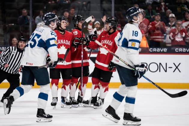 260105 Gavin McKenna, Zayne Parekh and Sam O Reilly of Canada celebrates after 6 3 during the 2026 IIHF World Junior Championship bronze medal game between Canada and Finland on January 5, 2026 in Saint Paul Photo Joel Marklund BILDBYRAN kod JM JM0773 bbeng ishockey ice hockey jvm junior vm u20 2026 iihf world junior championship world juniors bronsmatch bronze medal game canada kanada finlandjubel celebrates finland  Copyright: JOELxMARKLUND BB260105JM030