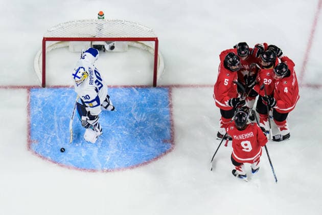 260105 Carson Carels, Sam O™Reilly, Gavin McKenna, Kashawn Aitcheson and Harrison Brunicke of Canada celebrate the 1 0 goal behind goaltender Petteri Rimpinen of Finland during the 2026 IIHF World Junior Championship bronze medal game between Canada and Finland on January 5, 2026 in Saint Paul Photo Joel Marklund BILDBYRAN kod JM JM0773 bbeng ishockey ice hockey jvm junior vm u20 2026 iihf world junior championship world juniors bronsmatch bronze medal game canada kanada finland depp jubel  Copyright: JOELxMARKLUND BB260105JM042