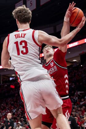 January 5, 2026, Columbus, Ohio, U.S: Ohio State Buckeyes center Christoph Tilly (13) tries to save a possession along the sideline during the game between the Nebraska Cornhuskers and the Ohio State Buckeyes at Value City Arena, Columbus, Ohio. Columbus U.S - ZUMAs304 20260105_zaf_s304_046 Copyright: xScottxStuartx