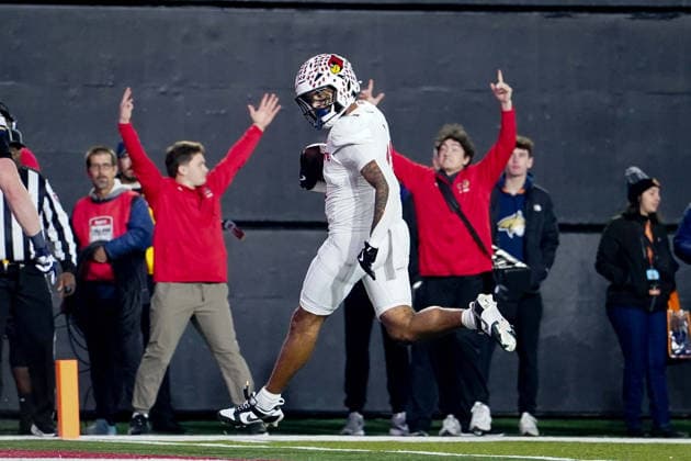 January 5, 2026, Nashville, Tennessee, USA: Illinois State tight end Scotty Presson Jr. (11) runs in for a touchdown against Montana State during the second quarter of the FCS National Championship at FirstBank Stadium. Nashville USA - ZUMAh237 20260105_zsp_h237_018 Copyright: xCamdenxHallx