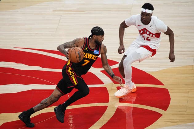 Atlanta Hawks v Toronto Raptors - NBA, Basketball Herren, USA TORONTO, CANADA - JANUARY 5: Nickeil Alexander-Walker (7) of Atlanta Hawks in action against Jaâ€™Kobe Walter (14) of Toronto Raptors during the NBA basketball game between Atlanta Hawks and Toronto Raptors at the Scotiabank Arena on January 5, 2026 in Toronto, Ontario, Canada. Mert Alper Dervis Anadolu Ontario Canada. Editorial use only. Please get in touch for any other usage.  Copyright: x2026xAnadoluxMertxAlperxDervisx