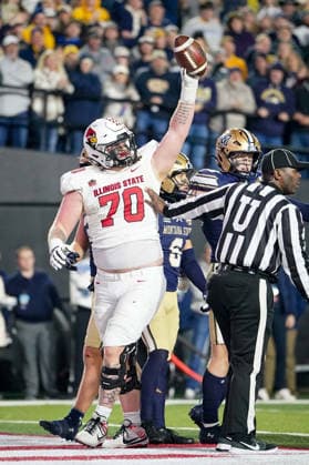 January 5, 2026, Nashville, Tennessee, USA: Illinois State offensive lineman Logan Brasfield (70) celebrates his touchdown against Montana State during the third quarter of the FCS National Championship at FirstBank Stadium. Nashville USA - ZUMAh237 20260105_zsp_h237_040 Copyright: xCamdenxHallx