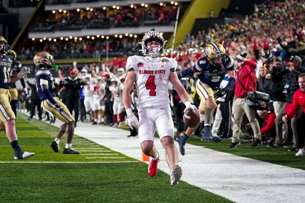 January 5, 2026, Nashville, Tennessee, USA: Illinois State wide receiver Dylan Lord (4) runs in for a touchdown against Montana State during overtime of the FCS National Championship at FirstBank Stadium. Nashville USA - ZUMAh237 20260105_zsp_h237_041 Copyright: xCamdenxHallx