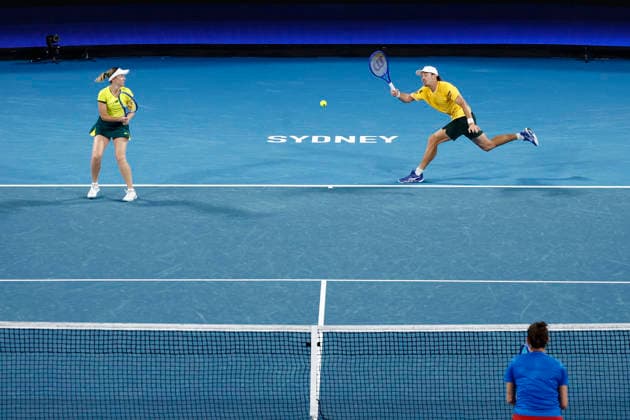 TENNIS UNITED CUP SYDNEY, Alex de Minaur of Team Australia playing with Storm Hunter of Team Australia plays a forehand in their Group D doubles match against Miriam Skoch of Team Czechia and Dalibor Svrcina of Team Czechiaduring day five of the 2026 United Cup at Ken Rosewall Arena in Sydney, Tuesday, January 6, 2026. ( NO ARCHIVING, EDITORIAL USE ONLY SYDNEY NEW SOUTH WALES AUSTRALIA  Copyright: xMARKxEVANSx 20260106187380588580