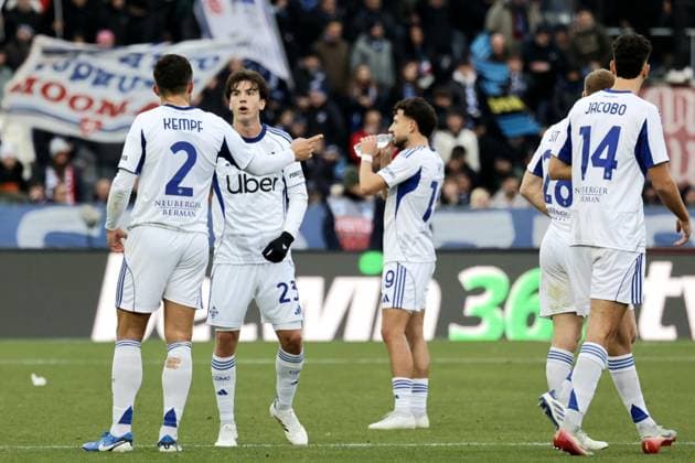 January 6, 2026, Pisa, ITALIA: Como s Marc Kempf (L) and Maxime Perrone (R) during the Italian Serie A soccer match Pisa SC vs Como at Arena Garibaldi stadium in Pisa, Italy, 6 January 2026. ANSA ENRICO MATTIA DEL PUNTA Serie A - Pisa Vs Como  - ZUMAa110 20260106_zaf_a110_056 Copyright: xEnricoxMattiaxDelxPuntax