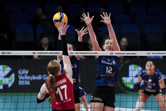 Turkish Airlines v Allianz MTV - CEV Women’s Volleyball Cup ISTANBUL, TURKIYE - JANUARY 6: Julia Isabelle Bergmann (L) of Turkish Airlines in action against Lucia Varela Gomez (R) of Allianz MTV during the first leg match of the CEV Women’s Volleyball Cup round of 16 between Turkish Airlines and Allianz MTV at the Burhan Felek Volleyball Hall in Istanbul, Turkiye on January 6, 2026. Arife Karakum Anadolu Istanbul Turkey. Editorial use only. Please get in touch for any other usage.  Copyright: x2026xAnadoluxArifexKarakumx