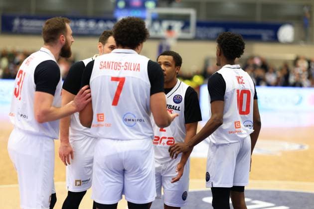 Scene with Jhamir Brickus 2 Basketball Nymburg , Marcus Santos Silva 7 Basketball Nymburg , Sir Jabari Rice 10 Basketball Nymburg , Martin Kriz 31 Basketball Nymburg and J T Shumate 32 Basketball Nymburg in the GBG Halle am Herzogenried Basketball Champions League MLP Academics Heidelberg - ERA Basketball Nymburk Scene with Jhamir Brickus 2 Basketball Nymburg and teammates Copyright: xspeedshotx
