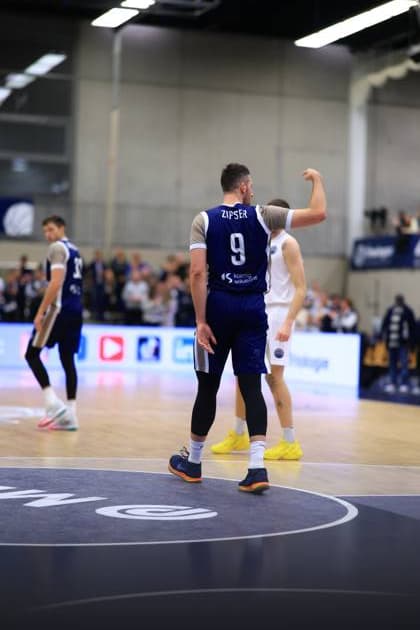 Scene with Paul Zipser 9 MLP Academics Heidelberg and Matej Svoboda 11 Basketball Nymburk on the court Basketball Champions League MLP Academics Heidelberg - ERA Basketball Nymburk Paul Zipser 9 MLP Academics Heidelberg and Matej Svoboda 11 Basketball Nymburk in action Copyright: xspeedshotx