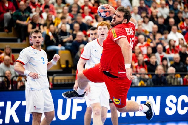 HANDBALL - OEHB, AUT vs CZE, test match VIENNA,AUSTRIA,06.JAN.26 - HANDBALL - OEHB, Oesterreichischer Handballbund, Handball Austria, test match, Austria vs Czech Republic. Image shows Tobias Wagner (AUT).  GEPAxpictures xAlexanderxSolc
