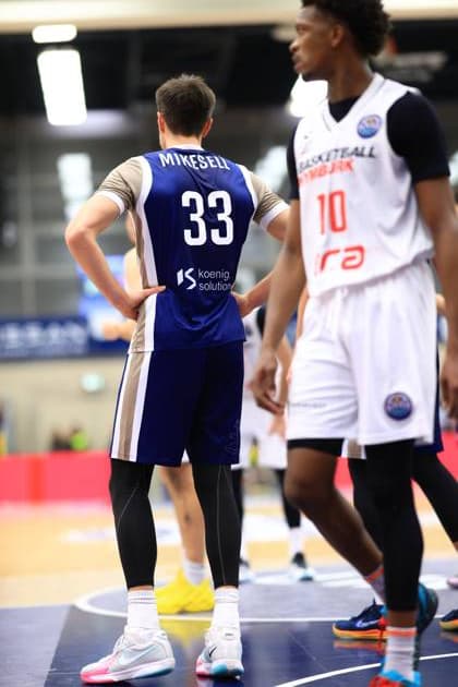 Scene with Ryan Mikesell 33 MLP Academics Heidelberg and Sir Jabari Rice 10 Basketball Nymburg on the sidelines in the Basketball Champions League hall MLP Academics Heidelberg - ERA Basketball Nymburk Scene with Ryan Mikesell 33 MLP Academics Heidelberg and Sir Jabari Rice 10 Basketball Nymburk Copyright: xspeedshotx