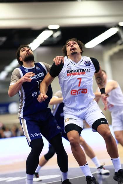 Scene with Dusan Neskovic 7 MLP Academics Heidelberg and Marcus Santos Silva 7 Basketball Nymburk in action Basketball Champions League MLP Academics Heidelberg - ERA Basketball Nymburk Game action with Dusan Neskovic 7 MLP Academics Heidelberg and Marcus Santos Silva 7 Basketball Nymburk Copyright: xspeedshotx