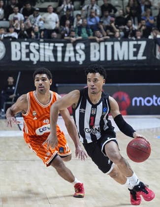 Besiktas GAIN v Ratiopharm Ulm - BKT EuroCup ISTANBUL, TURKIYE - JANUARY 06: Devon Dotson (1) of Besiktas GAIN in action against Mark Smith (13) of Ratiopharm Ulm during the BKT EuroCup week 13 basketball match between Besiktas Gain and Ratiopharm Ulm at Besiktas Gain Sports Complex in Istanbul, Turkiye on January 06, 2026. Esra Bilgin Anadolu Istanbul Turkey. Editorial use only. Please get in touch for any other usage.  Copyright: x2026xAnadoluxEsraxBilginx