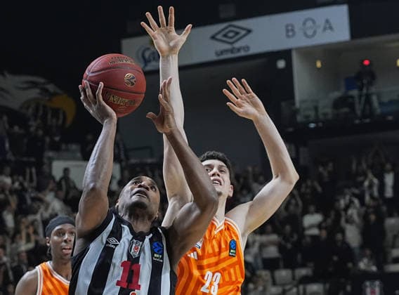 Besiktas GAIN v Ratiopharm Ulm - BKT EuroCup ISTANBUL, TURKIYE - JANUARY 06: Brynton Lemar (11) of Besiktas GAIN in action against Diego Garavaglia (23) of Ratiopharm Ulm during the BKT EuroCup week 13 basketball match between Besiktas Gain and Ratiopharm Ulm at Besiktas Gain Sports Complex in Istanbul, Turkiye on January 06, 2026. Esra Bilgin Anadolu Istanbul Turkey. Editorial use only. Please get in touch for any other usage.  Copyright: x2026xAnadoluxEsraxBilginx