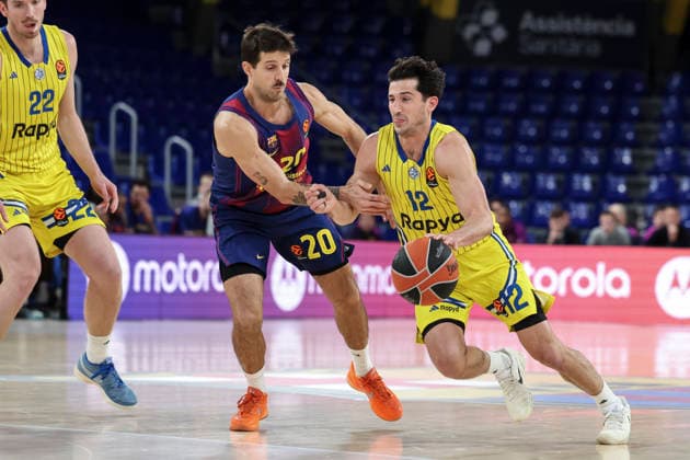 January 6, 2026, Barcelona, Barcelona, Spain: John Dibartolomeo of Maccabi Rapyd Tel Aviv and Nico Laprovittola of FC Barcelona, Barca in action during the EuroLeague Regular Season Round 20 match played between FC Barcelona and Maccabi Rapyd Tel Aviv at Palau Blaugrana on January 06, 2026 in Barcelona, Spain. Barcelona Spain - ZUMAa181 20260106_zaa_a181_031 Copyright: xJavierxBorregox