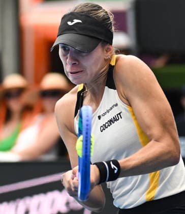 Poland™s Magda Linette during her singles match at the 2026 ASB Classic Women™s Tennis Tournament at Manuka Doctor Arena, Auckland, New Zealand. Tuesday 6 January 2026. Photo: Andrew Cornaga z Auckland New Zealand Copyright: xAndrewxCornaga x