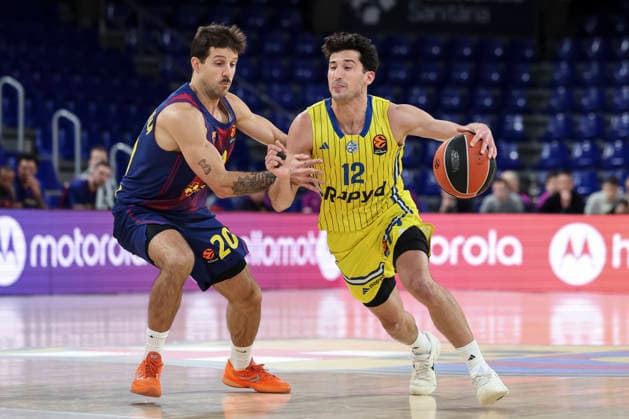 January 6, 2026, Barcelona, Barcelona, Spain: John Dibartolomeo of Maccabi Rapyd Tel Aviv and Nico Laprovittola of FC Barcelona, Barca in action during the EuroLeague Regular Season Round 20 match played between FC Barcelona and Maccabi Rapyd Tel Aviv at Palau Blaugrana on January 06, 2026 in Barcelona, Spain. Barcelona Spain - ZUMAa181 20260106_zaa_a181_040 Copyright: xJavierxBorregox