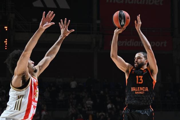 Crvena Zvezda v Valencia - EuroLeague BELGRADE, SERBIA - JANUARY 06: Darius Thompson (13) of Valencia in action during the EuroLeague week 20 basketball match between Crvena Zvezda and Valencia Basket at Aleksandar Nikolic Hall on January 06, 2026 in Belgrade, Serbia. Amir Hamzagic Anadolu Belgrade Serbia. Editorial use only. Please get in touch for any other usage.  Copyright: x2026xAnadoluxAmirxHamzagicx