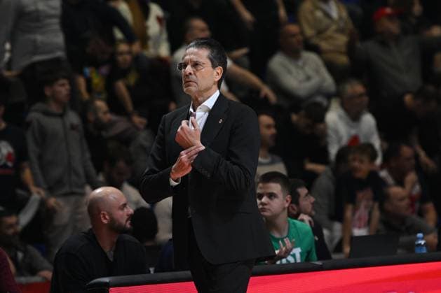 Crvena Zvezda v Valencia - EuroLeague BELGRADE, SERBIA - JANUARY 06: Head Coach Pedro Martine of Valencia gestures during the EuroLeague week 20 basketball match between Crvena Zvezda and Valencia Basket at Aleksandar Nikolic Hall on January 06, 2026 in Belgrade, Serbia. Amir Hamzagic Anadolu Belgrade Serbia. Editorial use only. Please get in touch for any other usage.  Copyright: x2026xAnadoluxAmirxHamzagicx